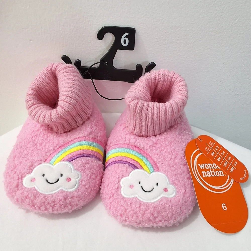 Baby Girl Pink Rainbow Bootie Slippers, Size 6, NEW With Tag
